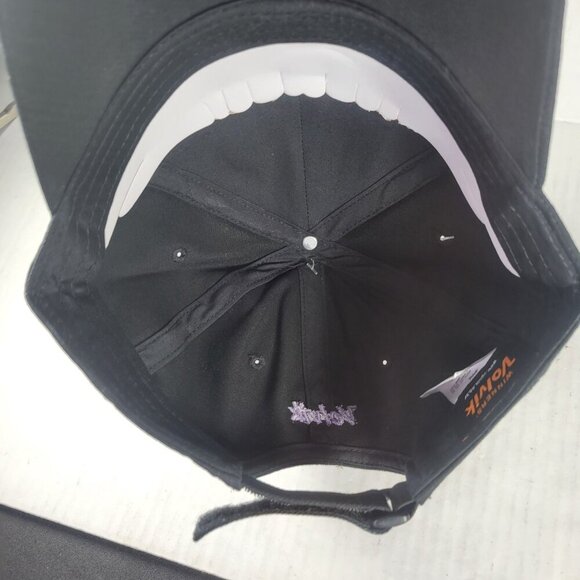 Volvik Marvel Men Black Panther Embroidered Adjustable Baseball Cap - Picture 4 of 6